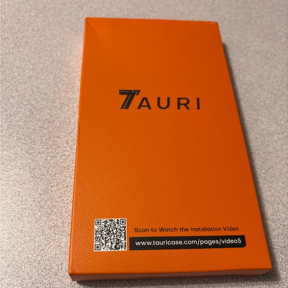 TAURI 2 BOXES 2 screen protectors for iphone 15. Orange Phone Case Packaging C31